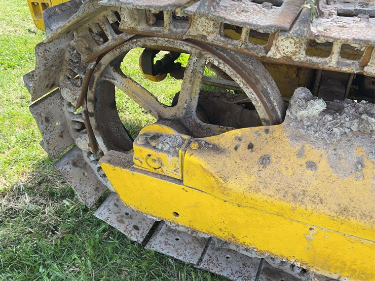 caterpillar-r4-image-46