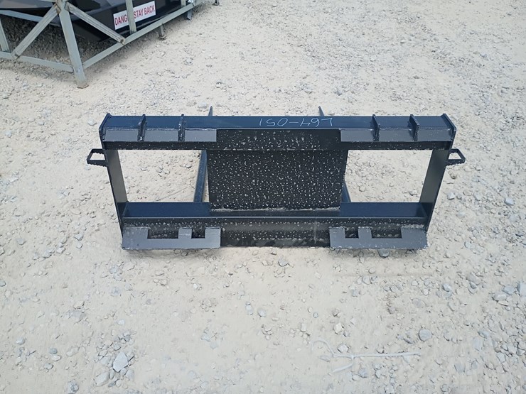 #l64-051-•-jct-bale-spear-skid-steer-attachment-image-3