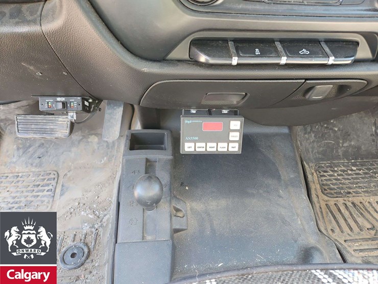 2015-gmc-sierra-2500hd-image-21