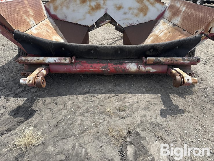 1998-broce-611-windrow-machine-image-18