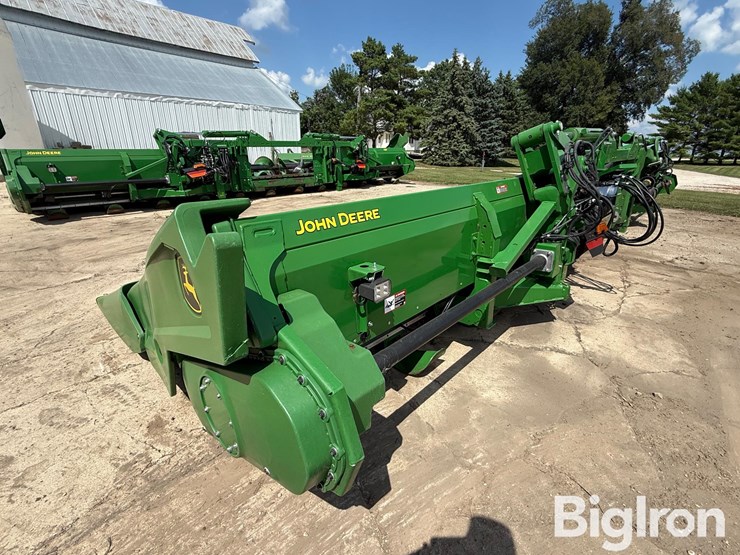 2022-john-deere-c12f-image-14