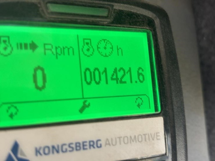 2018-yanmar-s220r-image-50