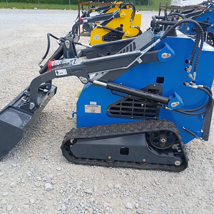 #L63-007 • 2026 ZJG 380 Mini Skid Steer