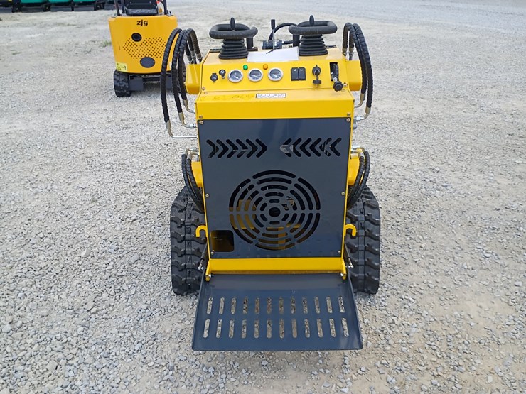 #l63-005-•-2026-zjg-380-mini-skid-steer-image-9
