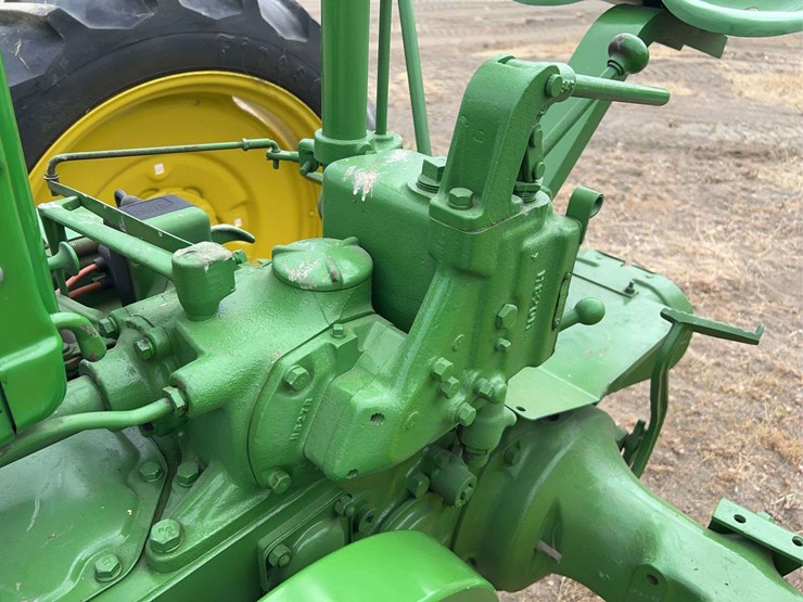 john-deere-h-image-38