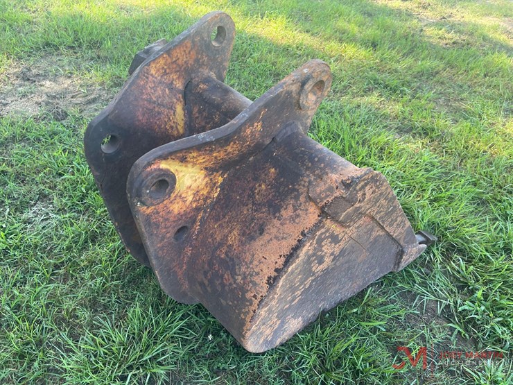 28"-tooth-excavator-bucket-image-3
