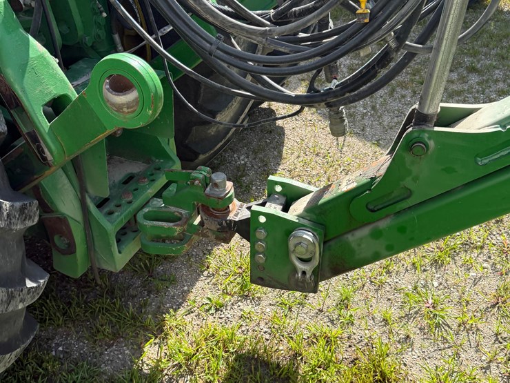 2021-john-deere-db60-image-18
