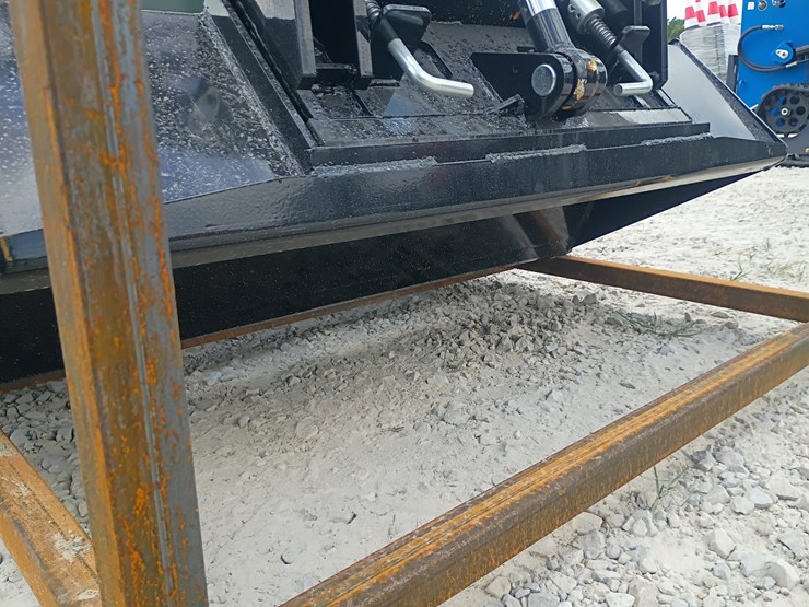 #l63-019-•-2026-zjg-380-mini-skid-steer-image-16