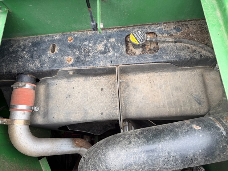 2011-john-deere-9770-sts-image-94