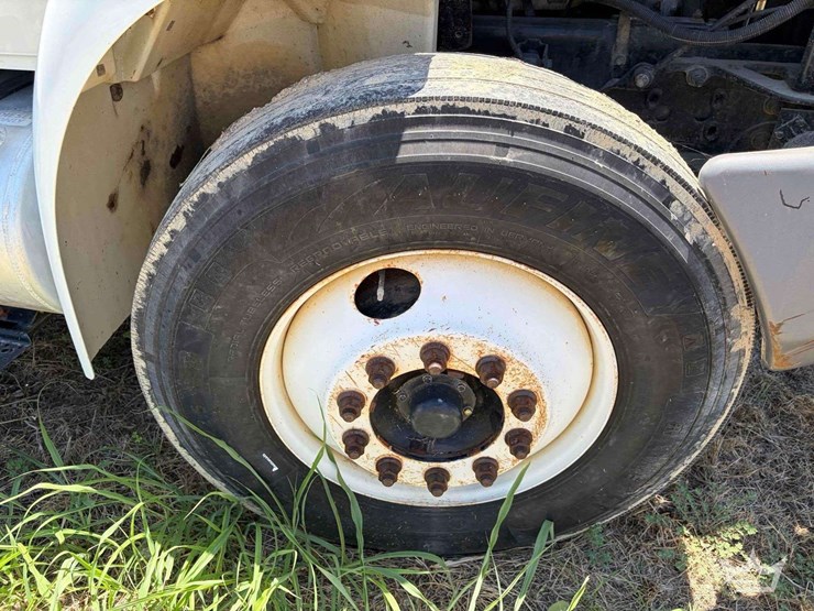 international-durastar-4300-image-27