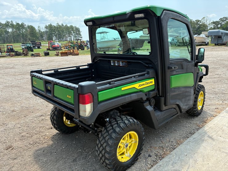 john-deere-gator-image-4