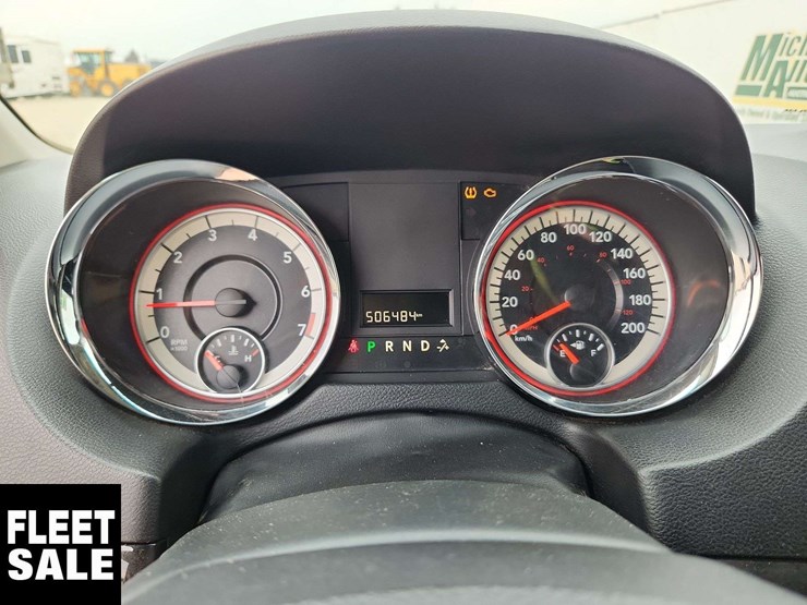 2016-dodge-grand-caravan-image-21