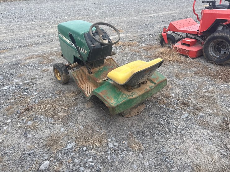john-deere-130-image-4