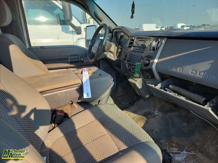2012-ford-f350-image-31