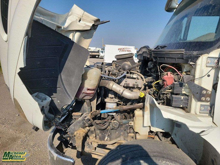 international-durastar-4400-image-43