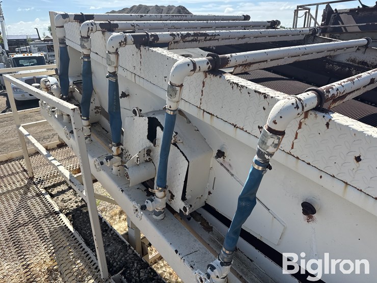 kolberg-skid-mounted-5’x10’-s-deck-vibratory-wet-screen-image-16