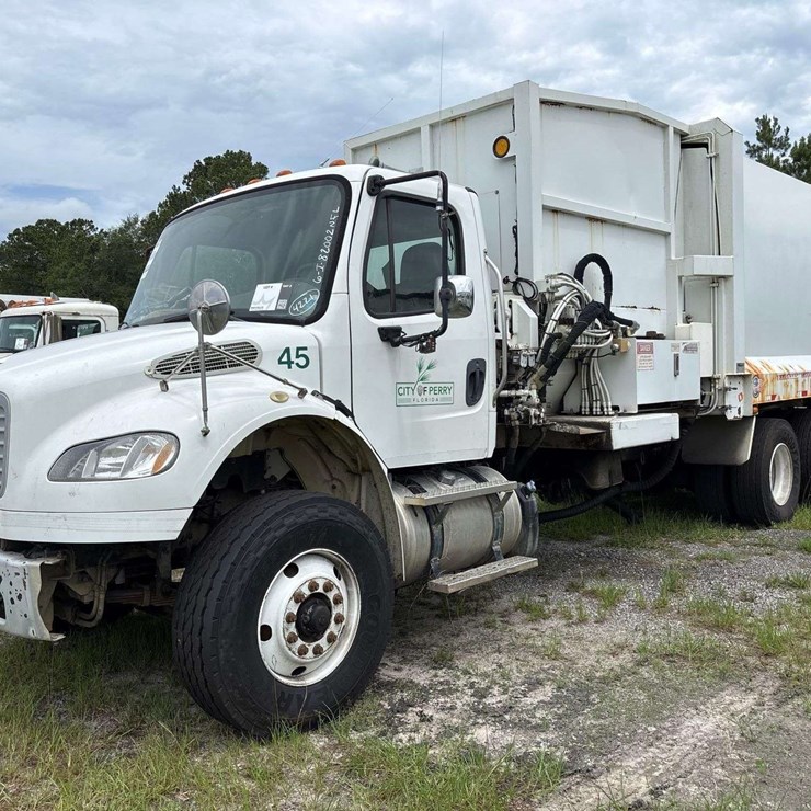 2019 FREIGHTLINER M2 106