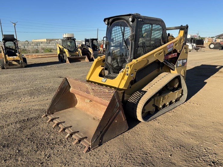 2018-caterpillar-259d-image-1