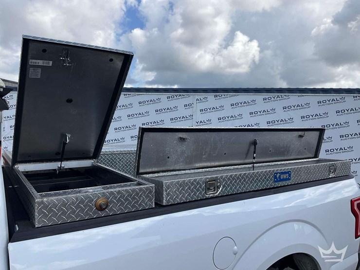 2017-ford-f150-image-17