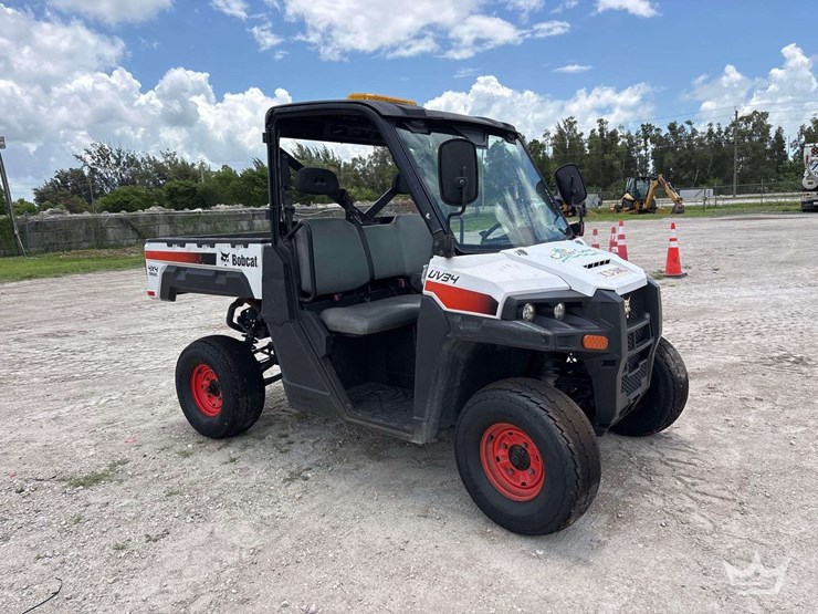 2021-bobcat-uv34-image-2