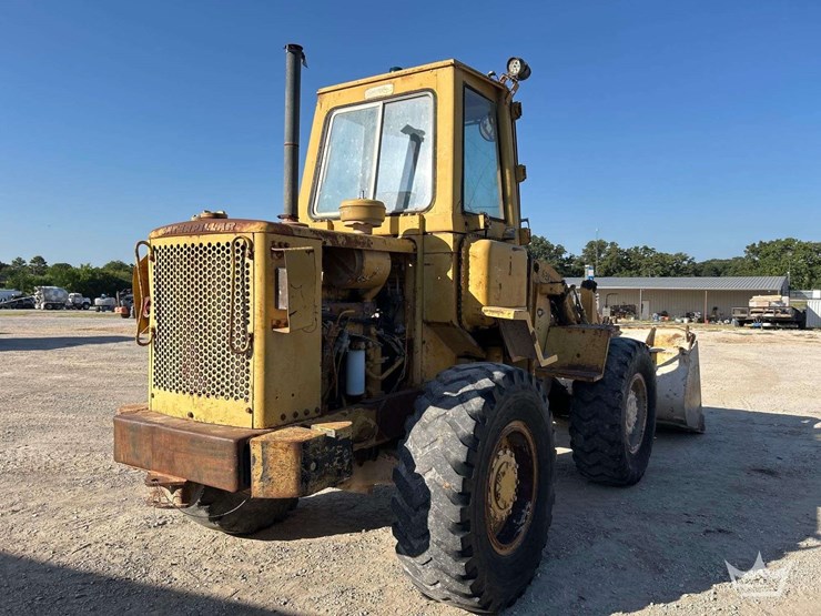 1981-caterpillar-920-image-3