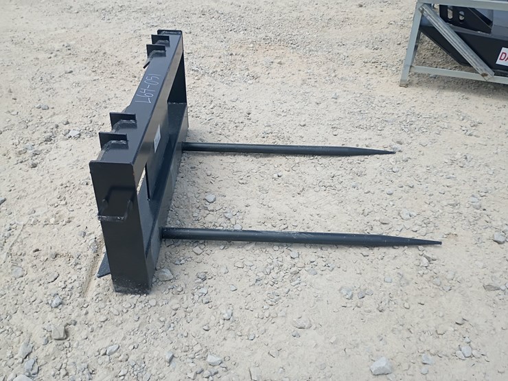 #l64-051-•-jct-bale-spear-skid-steer-attachment-image-4
