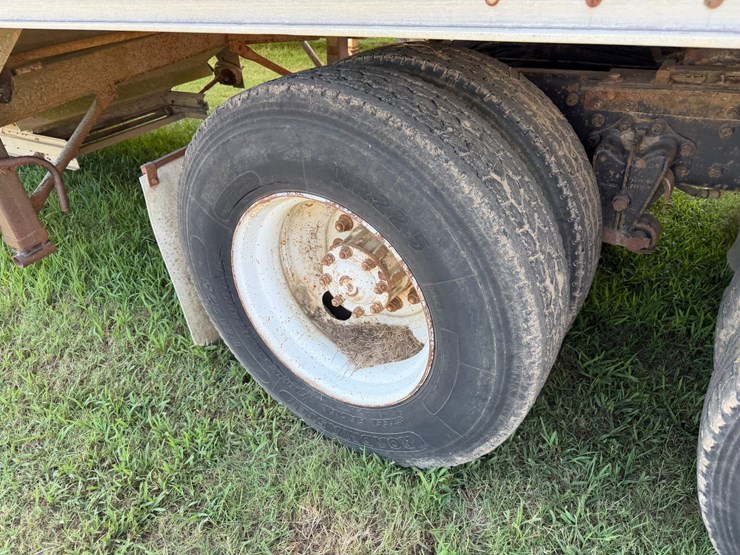 #52620-•-1990-whitegmc-wia-areo-series-sleeper-t/a-truck-tractor-4v1wdbjf3ln629984-inv#52620-image-12