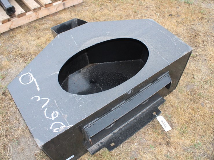 #9362-•-mini-skid-concrete-placement-bucket-image-1