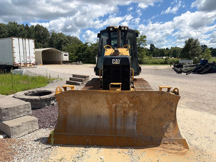 2016-caterpillar-d5k2-xl-image-3