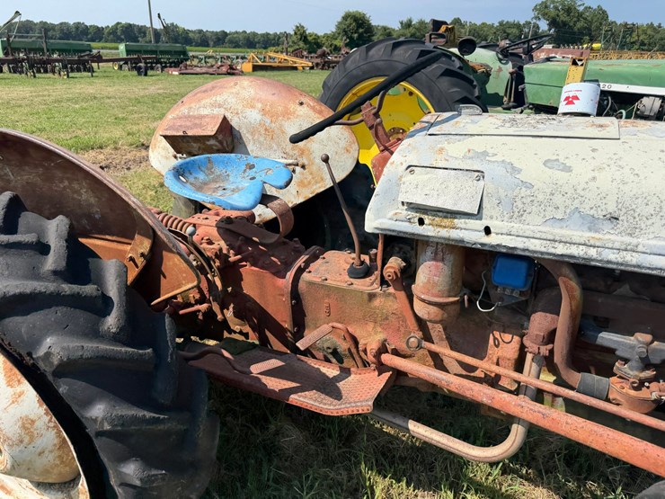 ford-tractor-image-26