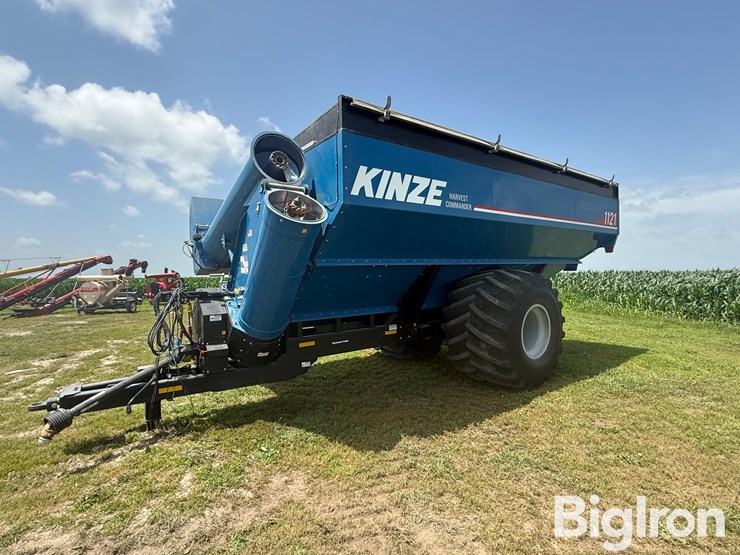 2022-kinze-1121-image-1