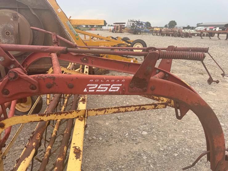 new-holland-256-image-20
