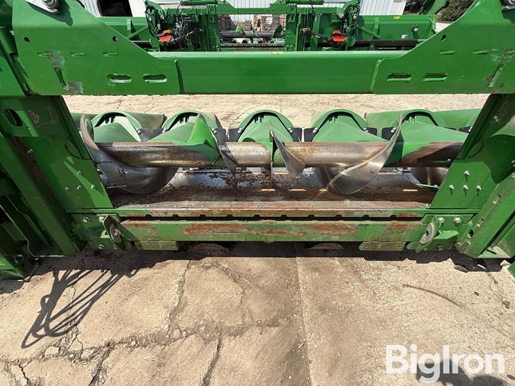 2022-john-deere-c12f-image-18