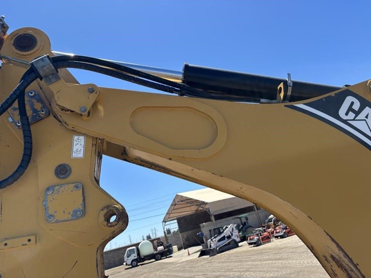 2007-caterpillar-420e-image-24