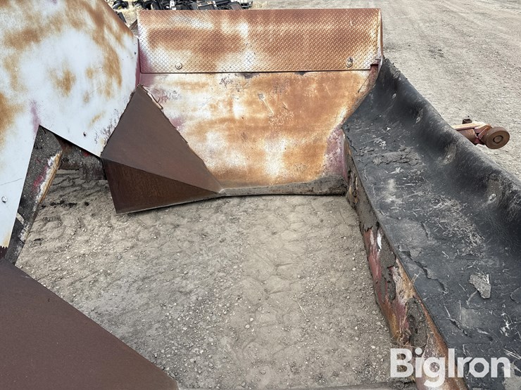 1998-broce-611-windrow-machine-image-14
