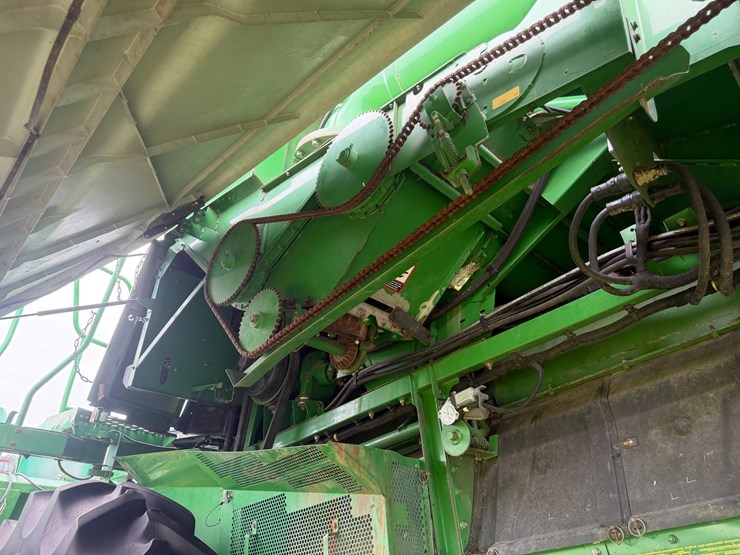 2011-john-deere-9770-sts-image-49