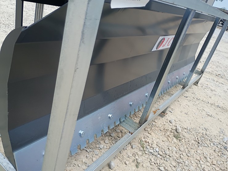 #l64-074-•-jct-blade-skid-steer-attachment-image-9