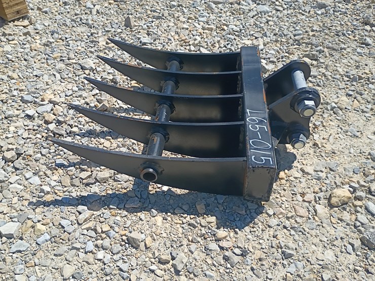 #l65-015-•-ireas-rake-mini-excavator-attachment-image-2