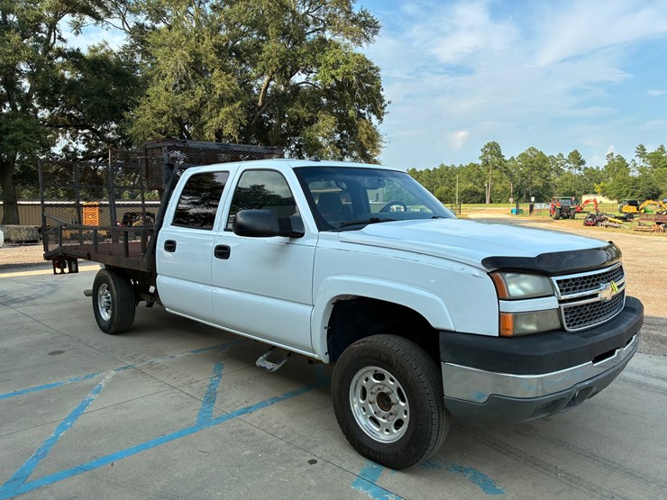 2005-chevrolet-2500-image-3