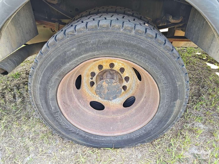2013-ford-f450-image-60