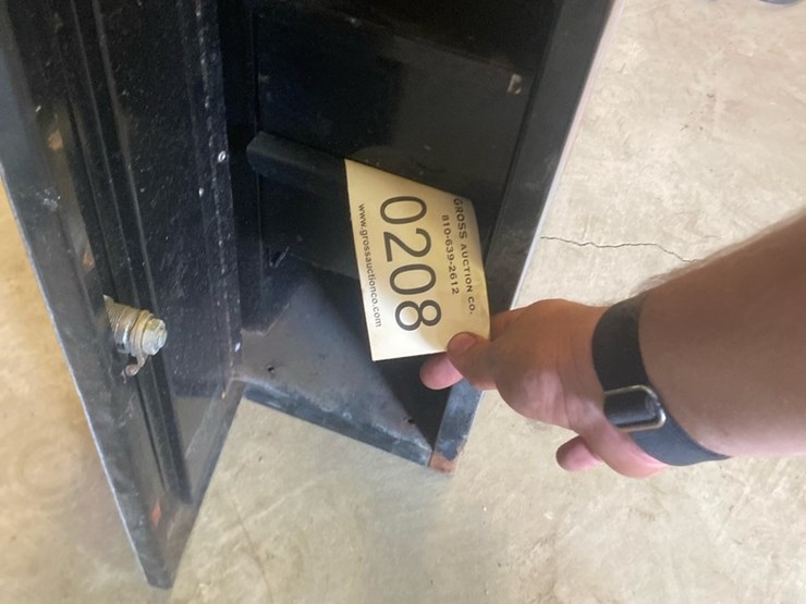 #208-•-storage-box-image-2
