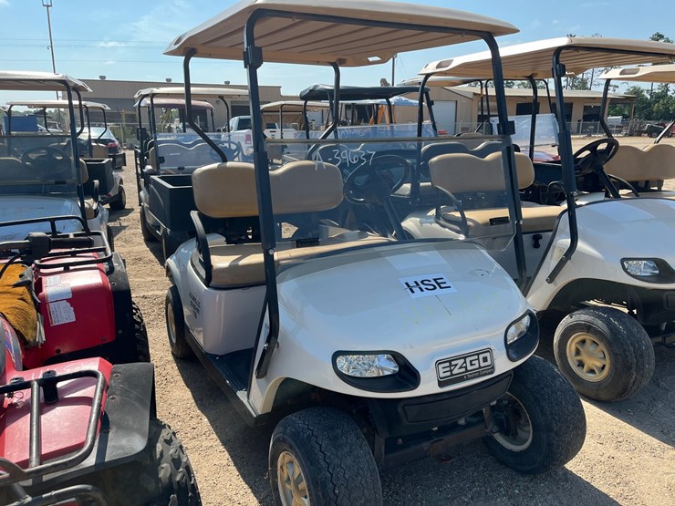 #39637-•-2017-ezgo-txt-golfcart-|-for-parts/repairs-image-1