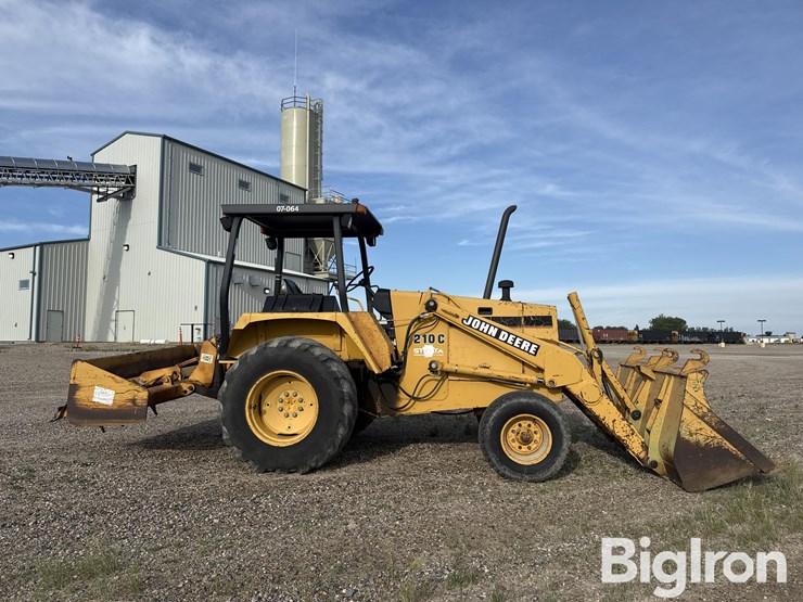 1995-deere-210c-image-4