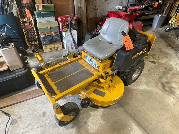#6177-•-hustler-fastrak-z-zero-turn-lawn-mower-image-1