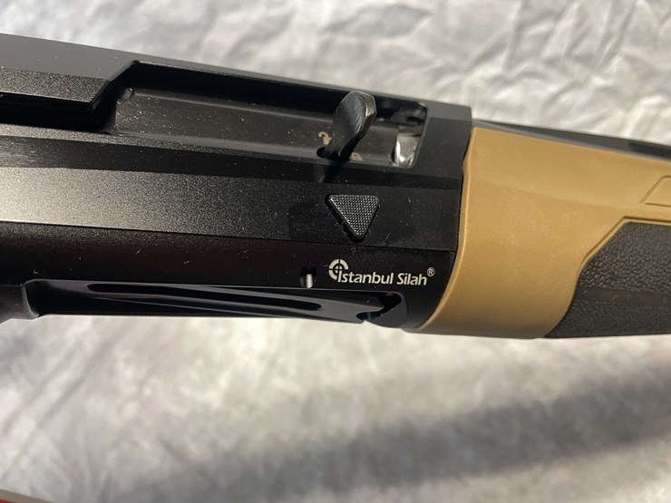 #10661-•-impala-plus-nero-desert,-12-ga.-semi-auto-shotgun,-sn:-60-h23yt-001382-image-14