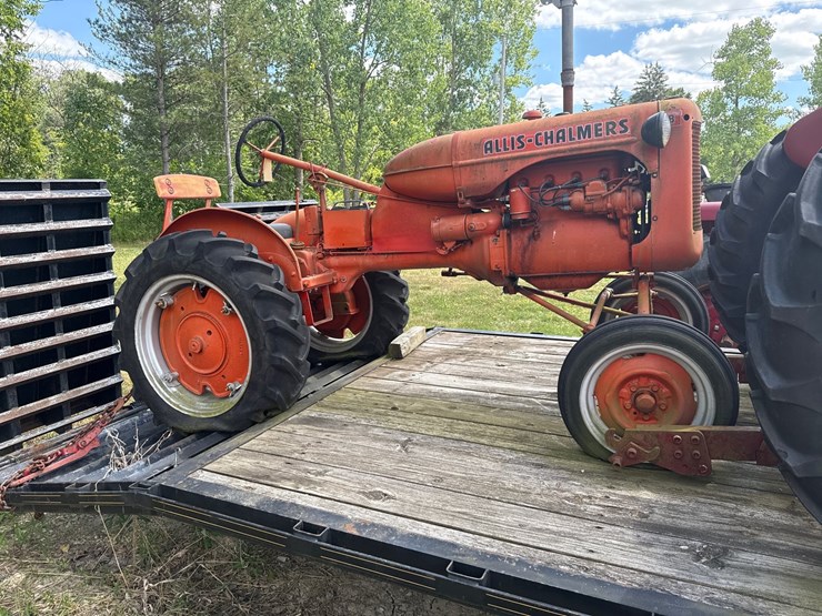 #30-•-allis-chalmers-model-b-image-2