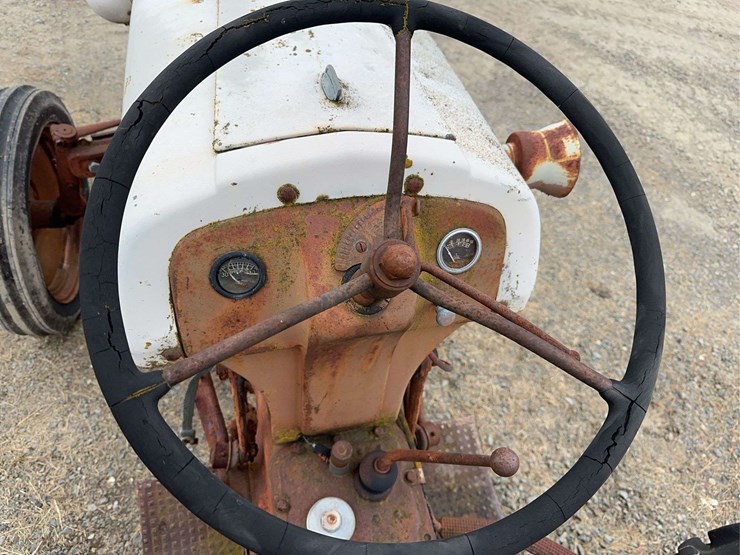 ford-8n-image-25