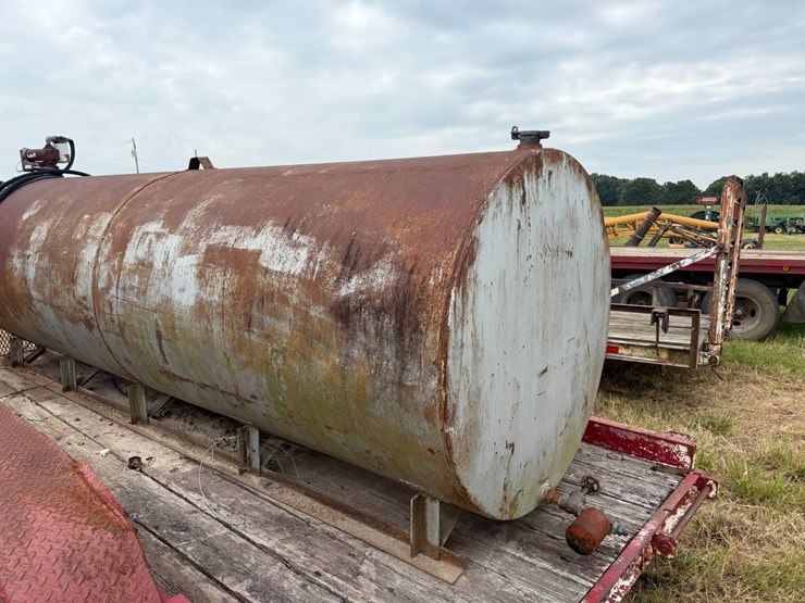 #52639-•-t/a-14'-gooseneck-utility-trailer-w/-~1,000gal-fuel-tank-inv#52639-image-15