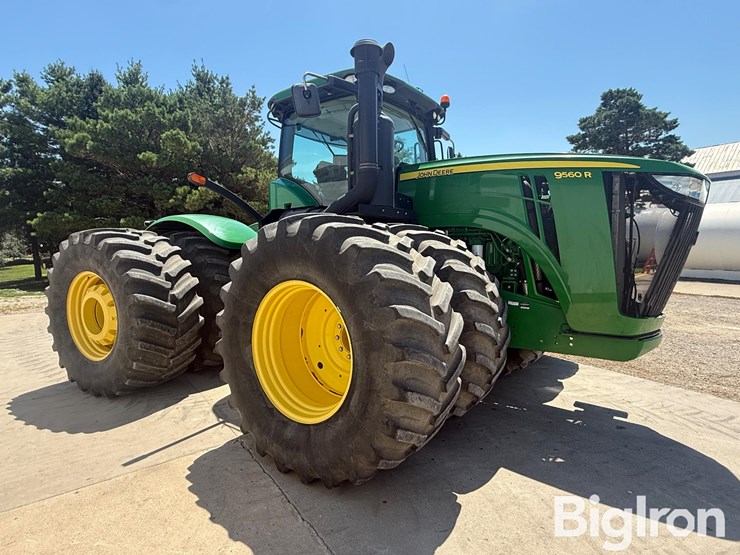 2014-john-deere-9560r-image-3