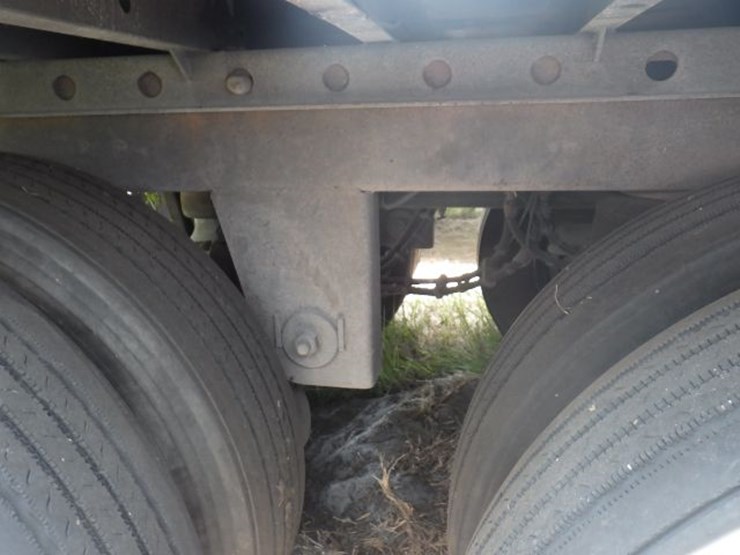 2013-utility-3000r-image-11